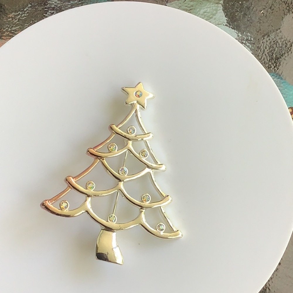 Gold Christmas Tree Brooch